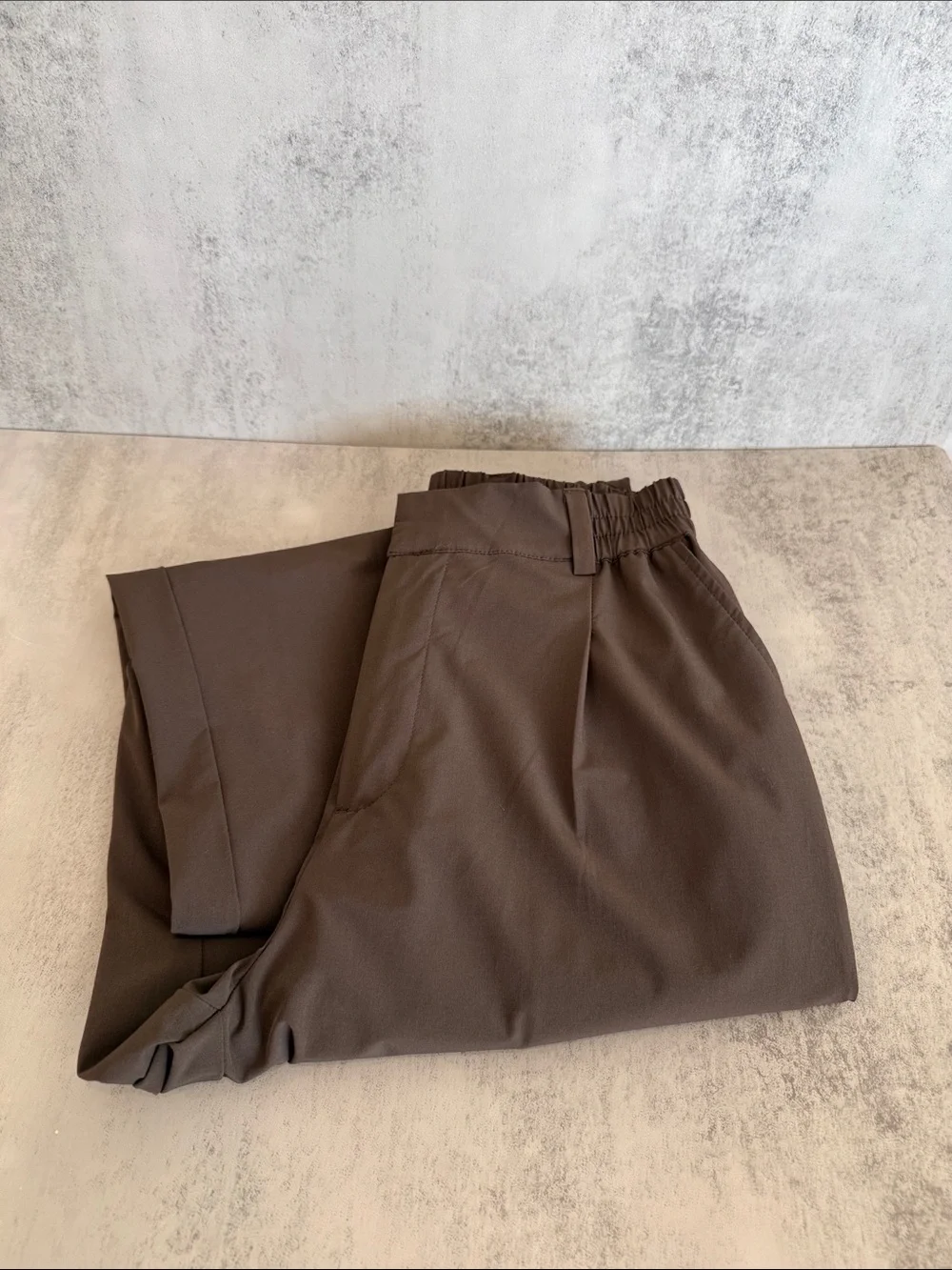 Alo Yoga High-Waist Wide Leg Trouser Pants – Brown